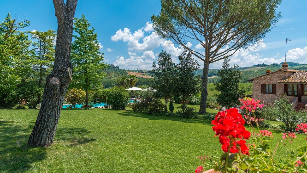 1190RC83303EditnoWT (27)